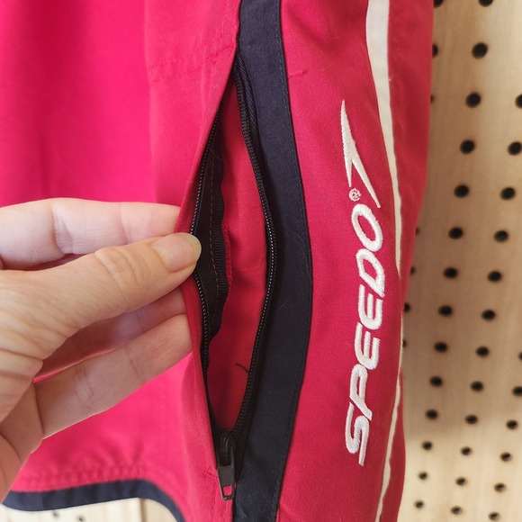 VTG SPEEDO Swim Trunks Men's XL Swimsuit Swimming Red White Board Shorts Nwot - Picture 2 of 9